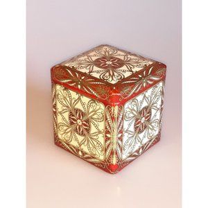 Valentine's Day Gift Box Vintage Dutch Candy Metal Storage Tin with Hinged Lid